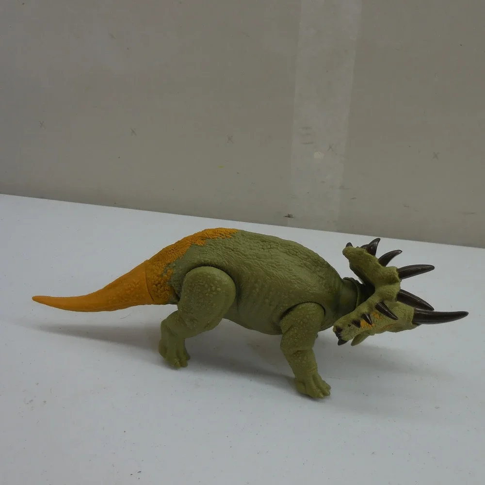 Mattel Jurassic World Dominion Roar Strikers Sinoceratops Dinosaur Figure HDX38